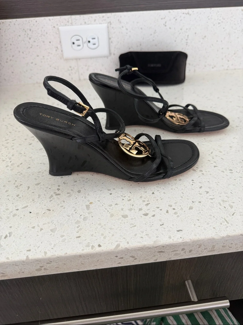 Tory Burch Capri Miller Strappy Wedge Sandals Perfect Black Gold Medallion
